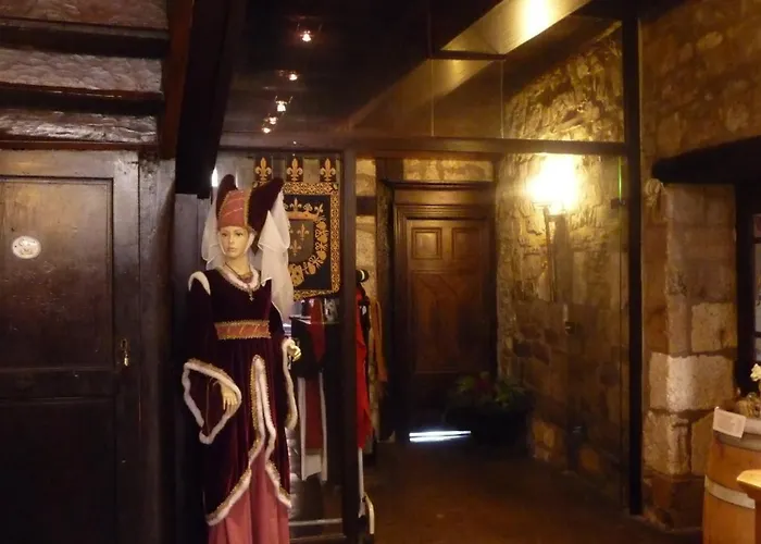 Oda ve Kahvaltı D'hotes L'escuelle Des Chevaliers Cordes Sur Ciel